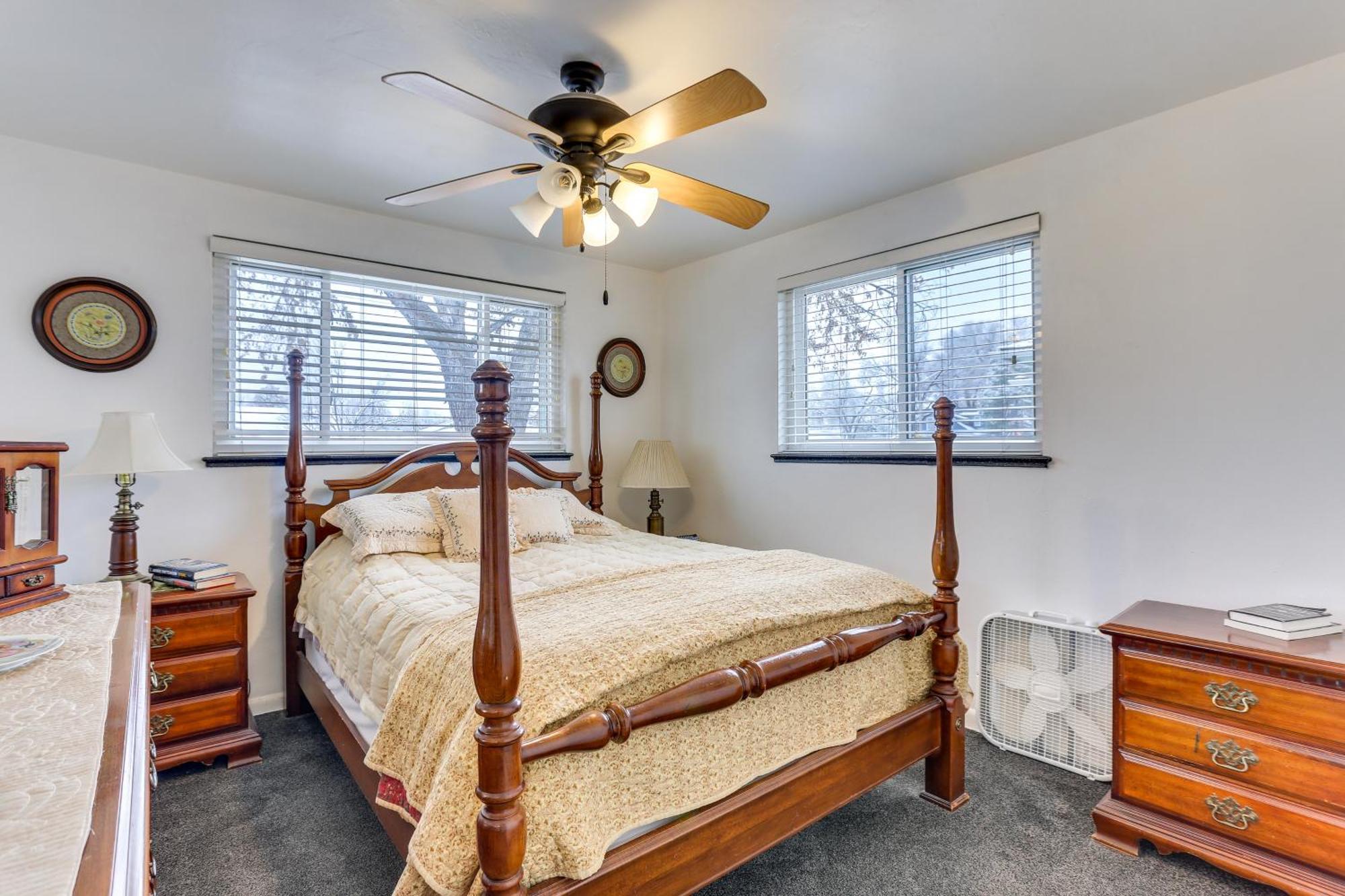 Dog-Friendly Denver Apartment With Shared Yard! Exterior photo