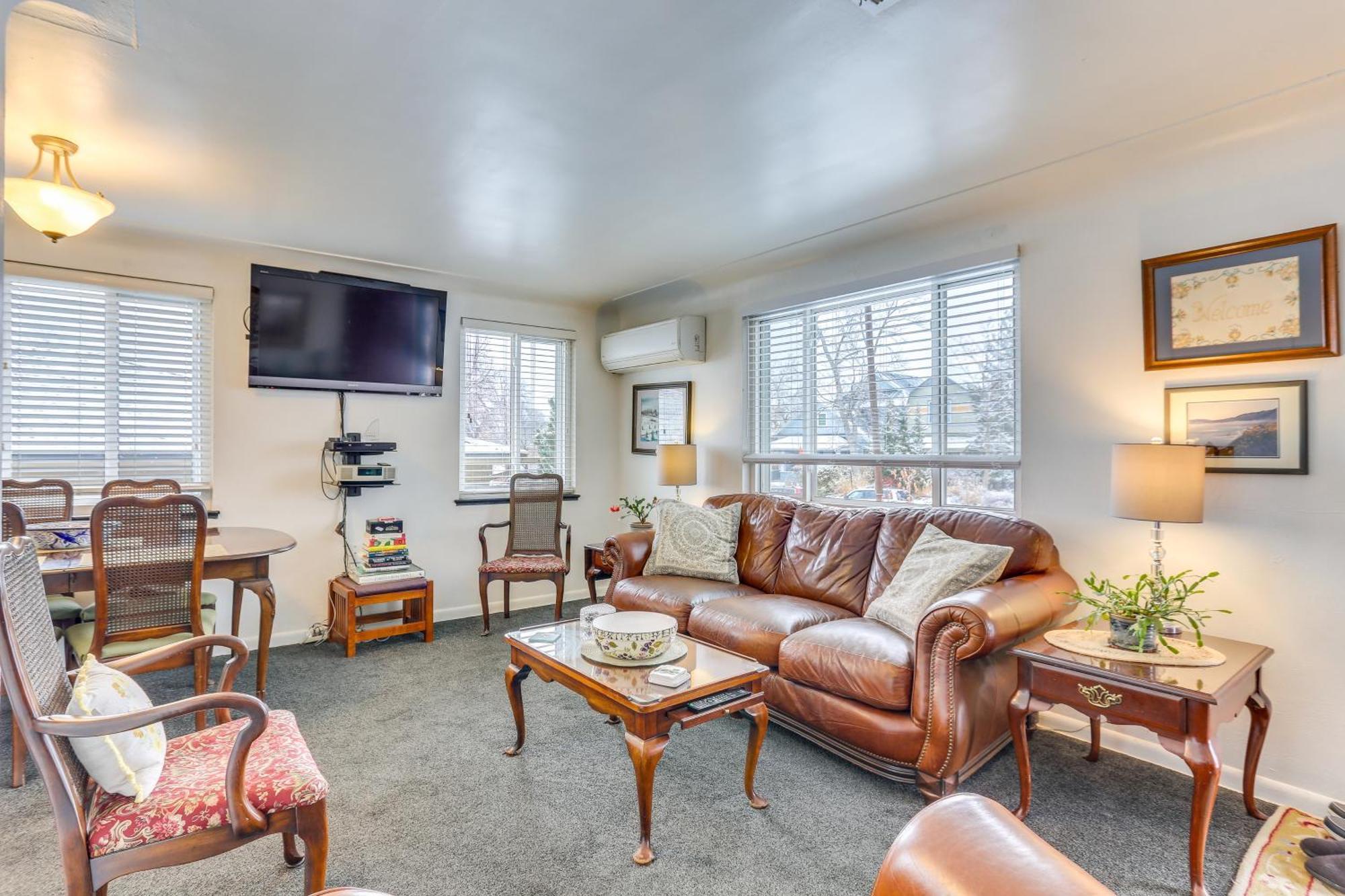 Dog-Friendly Denver Apartment With Shared Yard! Exterior photo